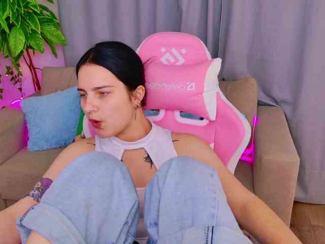 AngelBraun webcam