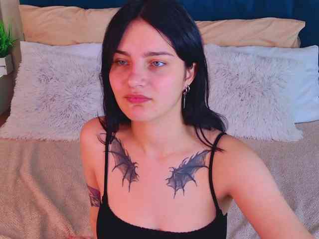 AngelBraun webcam