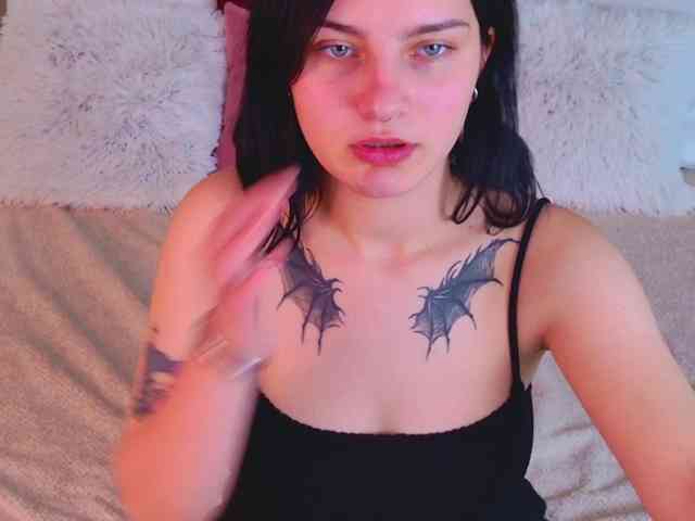 AngelBraun webcam