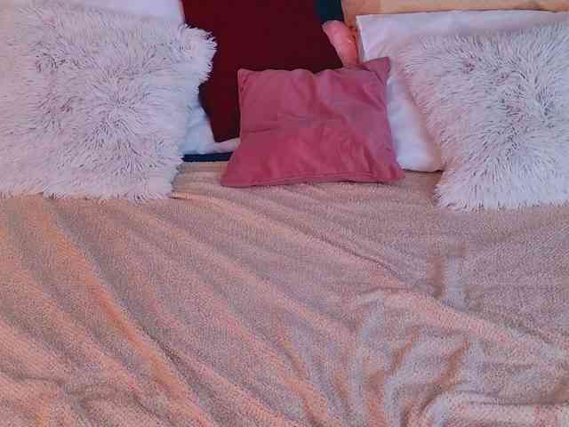 AngelBraun webcam