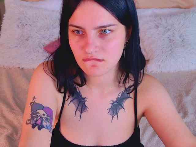 AngelBraun webcam