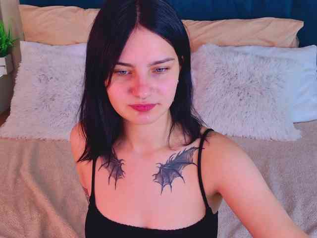 AngelBraun webcam