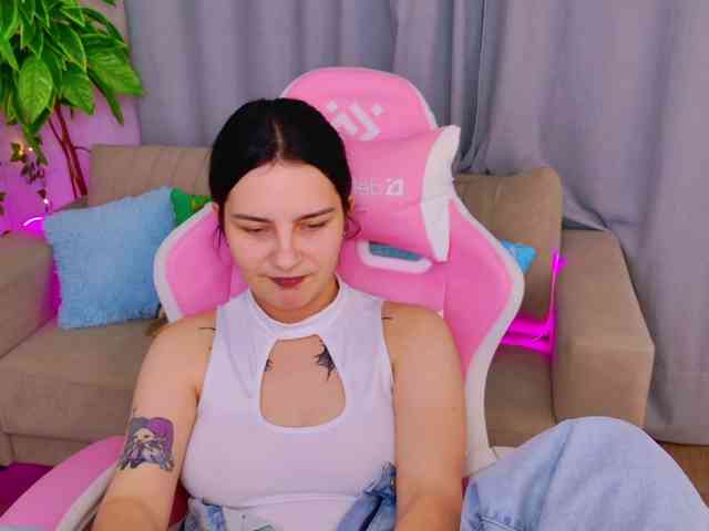 AngelBraun webcam