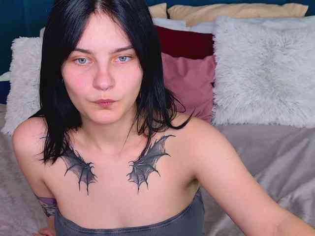 AngelBraun webcam