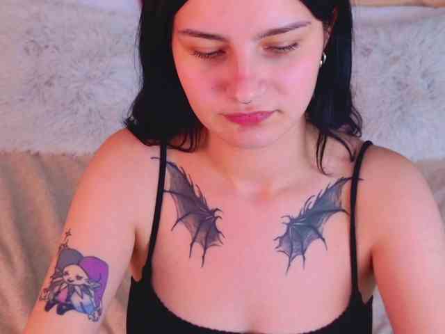 AngelBraun webcam
