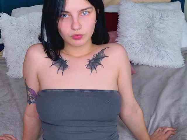 AngelBraun Live Webcam on BongaCams