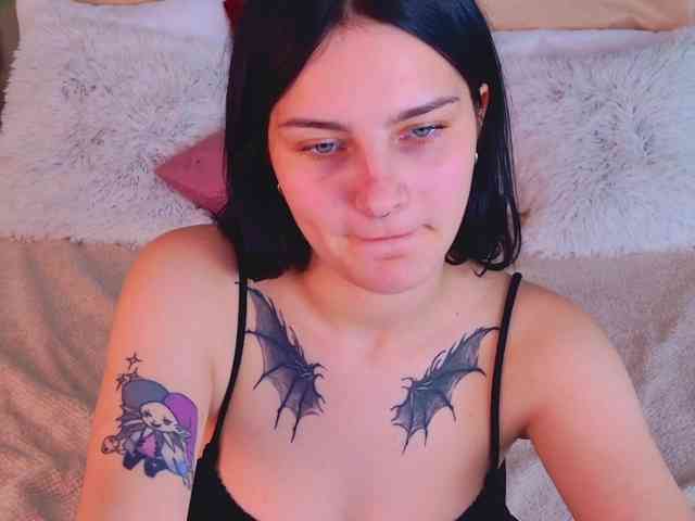 AngelBraun webcam
