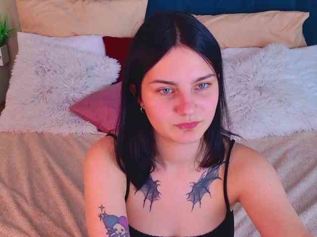 AngelBraun webcam
