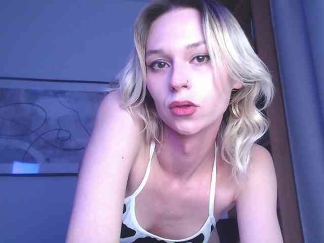 SophieDiamondX Live Webcam on BongaCams