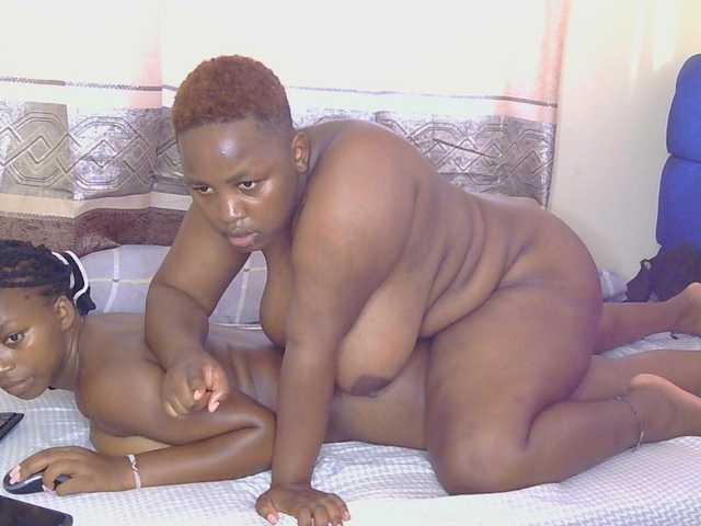 SweetMelons Live Webcam on BongaCams