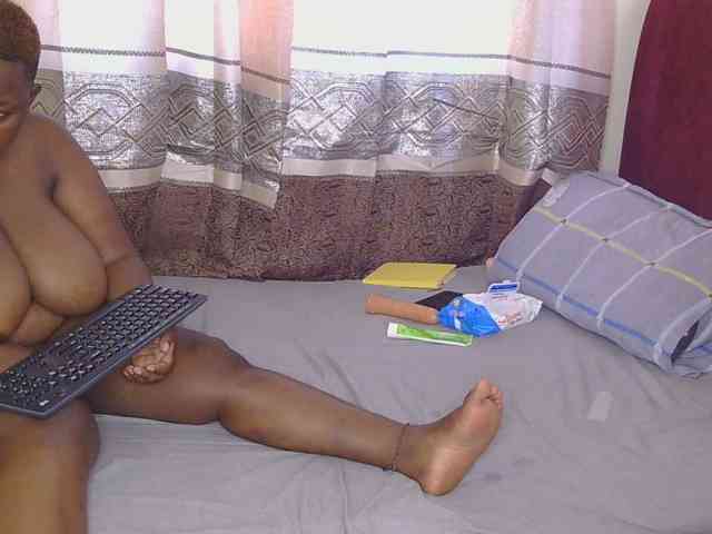 SweetMelons webcam