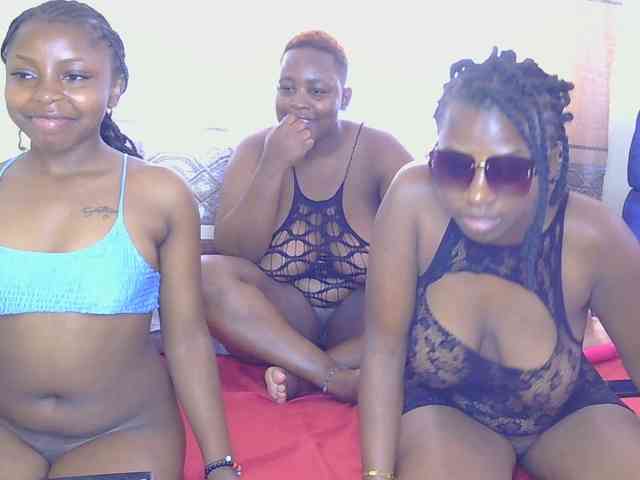 SweetMelons webcam