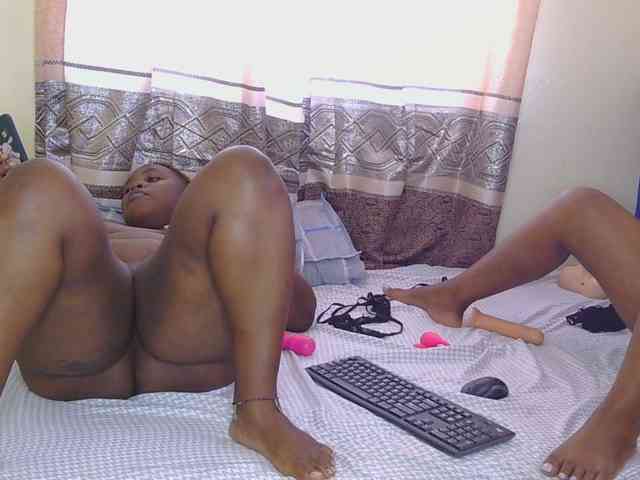 SweetMelons webcam