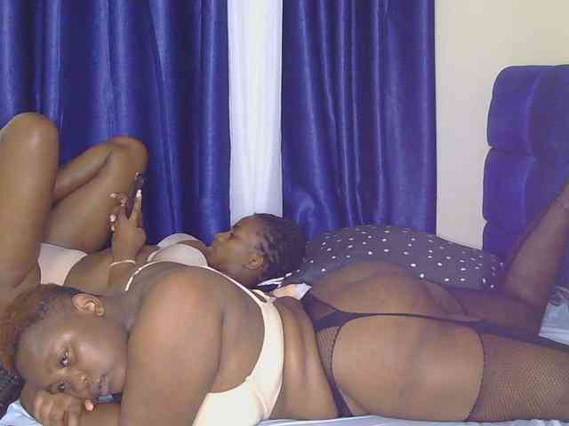SweetMelons webcam