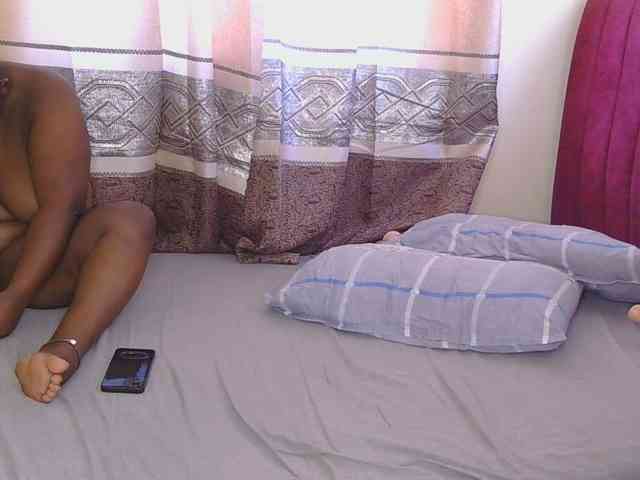 SweetMelons webcam