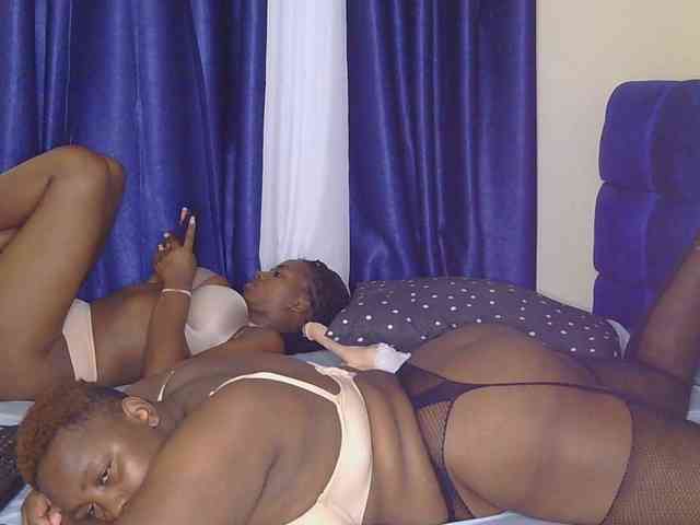SweetMelons webcam