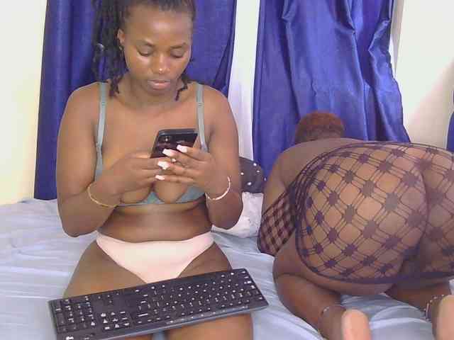 SweetMelons webcam
