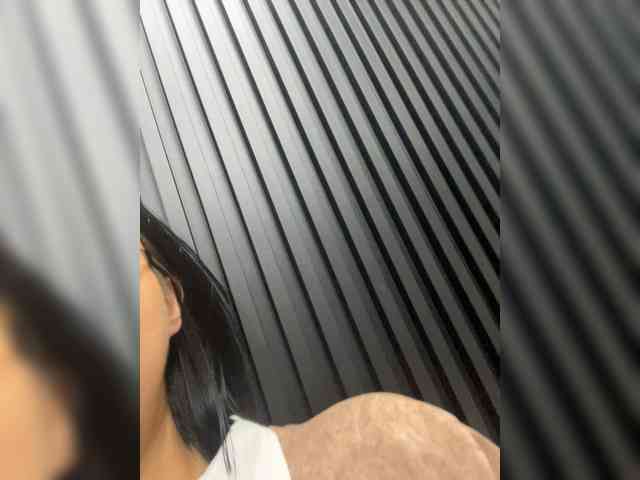 LilyBratz webcam