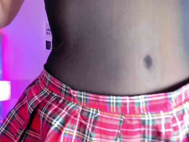 LilyBratz webcam