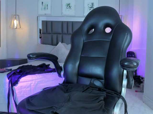 Siennaa-Rosee's BongaCams show and profile