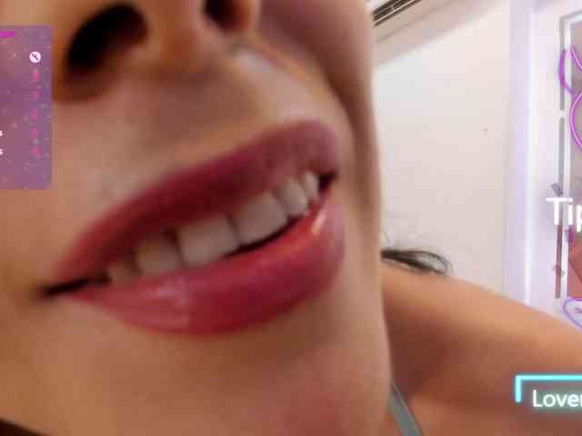 julianaa-31 webcam