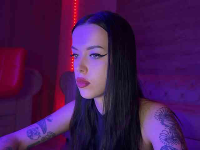 ShinySindel Live Webcam on BongaCams
