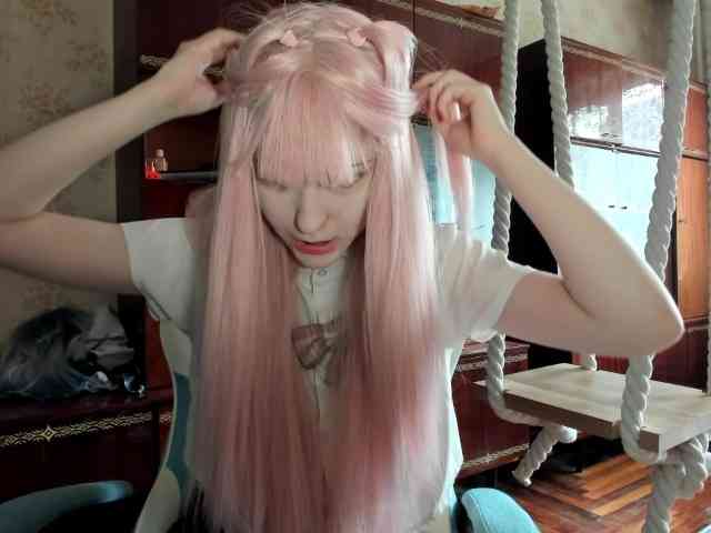 yoonhee-kiss webcam