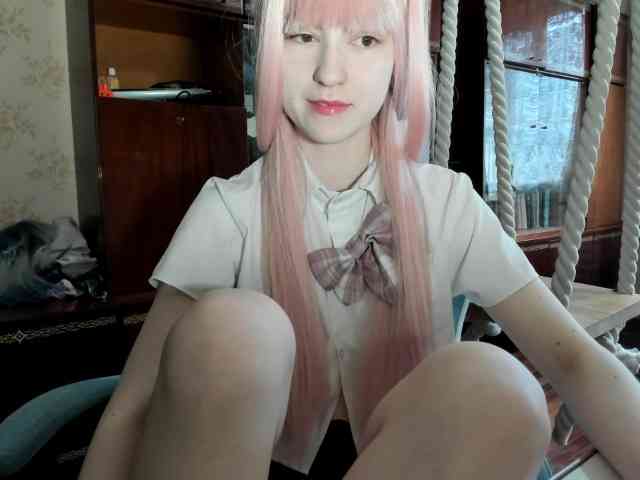 yoonhee-kiss webcam