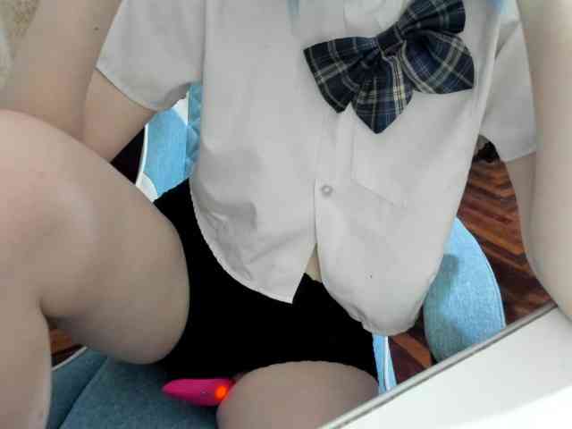 yoonhee-kiss webcam