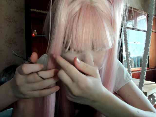 yoonhee-kiss webcam