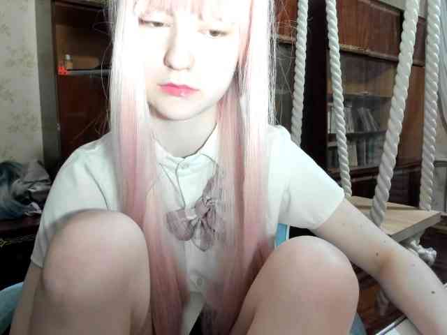 yoonhee-kiss webcam