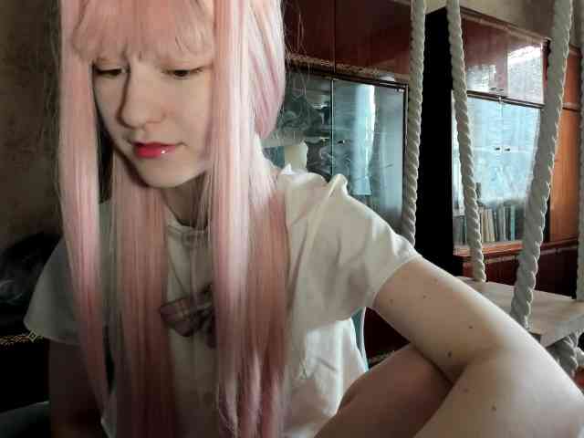 yoonhee-kiss webcam
