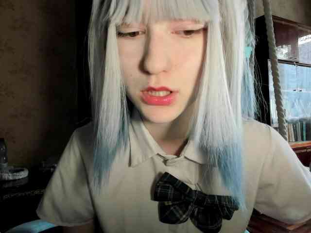 yoonhee-kiss webcam