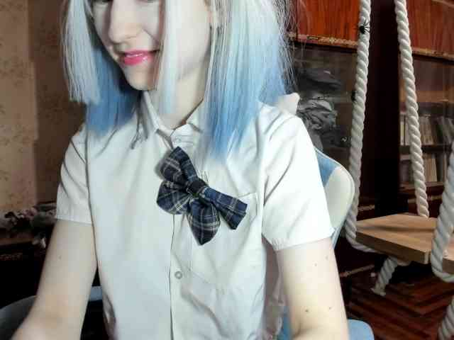 yoonhee-kiss webcam
