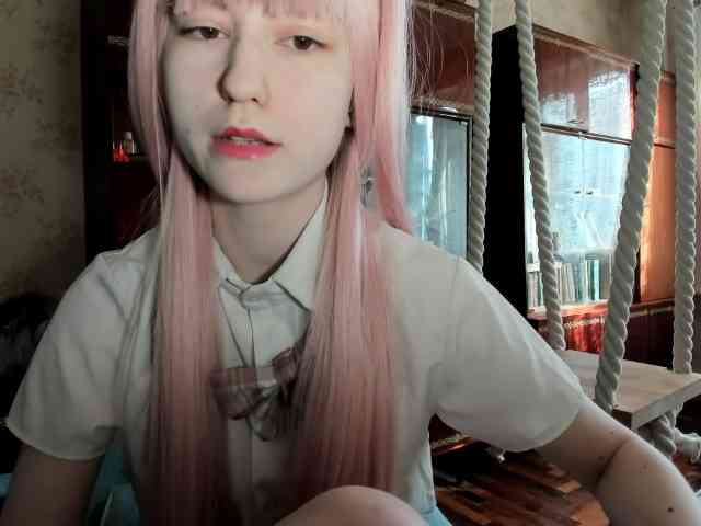 yoonhee-kiss webcam