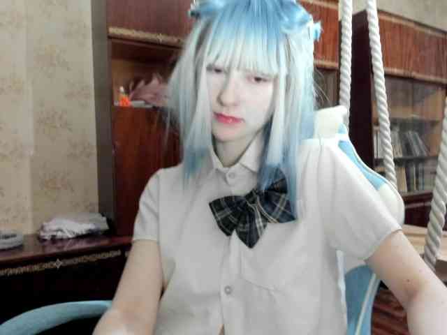 yoonhee-kiss webcam
