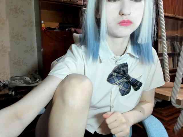 yoonhee-kiss webcam