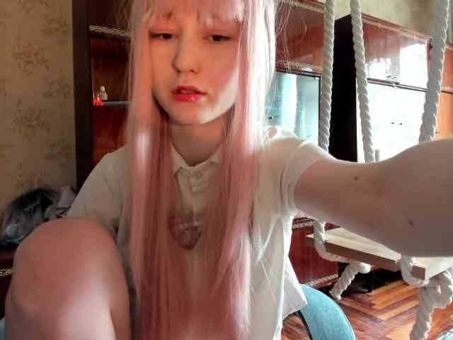 yoonhee-kiss webcam