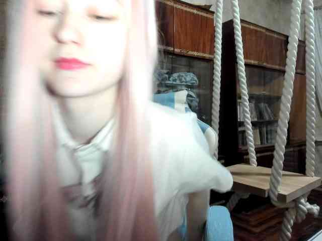 yoonhee-kiss webcam