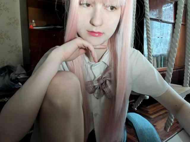yoonhee-kiss webcam
