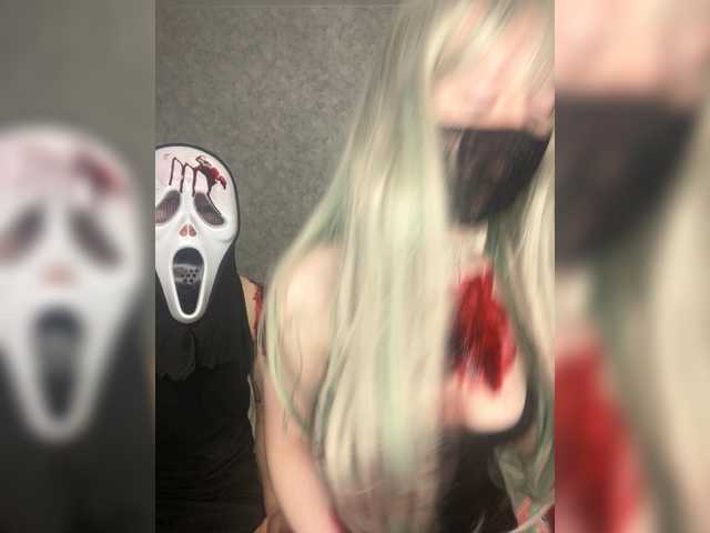 DiaDeuss from BongaCams