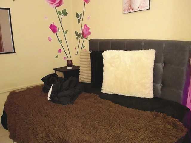  BrendaRojas chat room