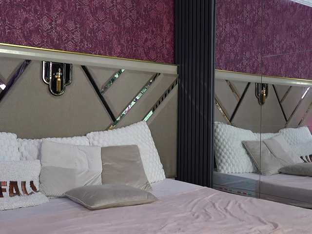 Sweet-Mishelle from BongaCams is Freechat