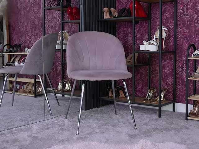 Sweet-Mishelle's BongaCams show and profile