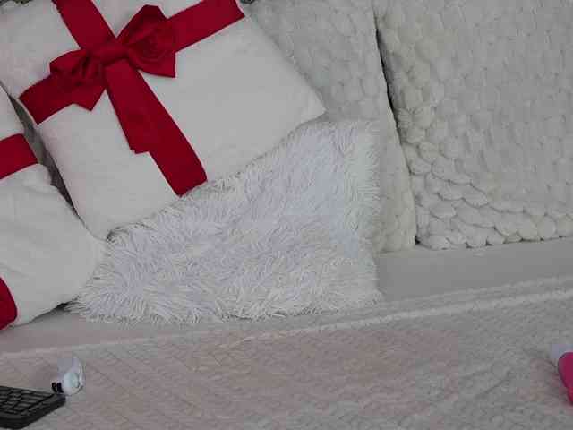 Sweet-Mishelle webcam