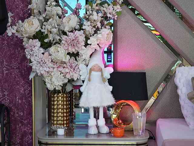 Sweet-Mishelle webcam