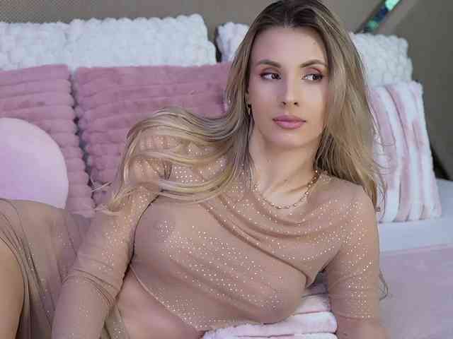 Sweet-Mishelle webcam