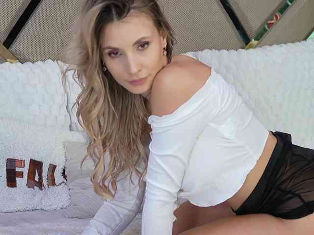 Sweet-Mishelle webcam