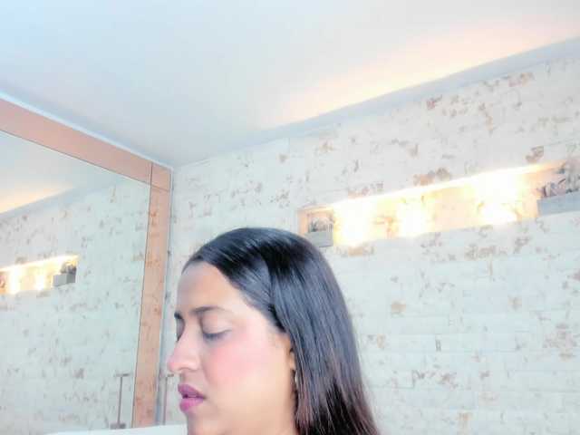 PenelopeRusso Live Cam on BongaCams