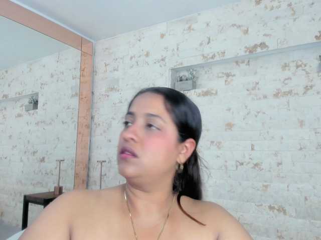 PenelopeRusso's BongaCams show and profile